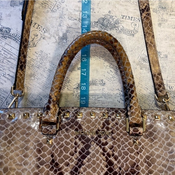 Michael Kors Selma Stud Leather Snakeskin Large Handbag Purse Tote - Picture 13 of 15